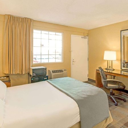 Travelodge By Wyndham Silver Spring Zewnętrze zdjęcie